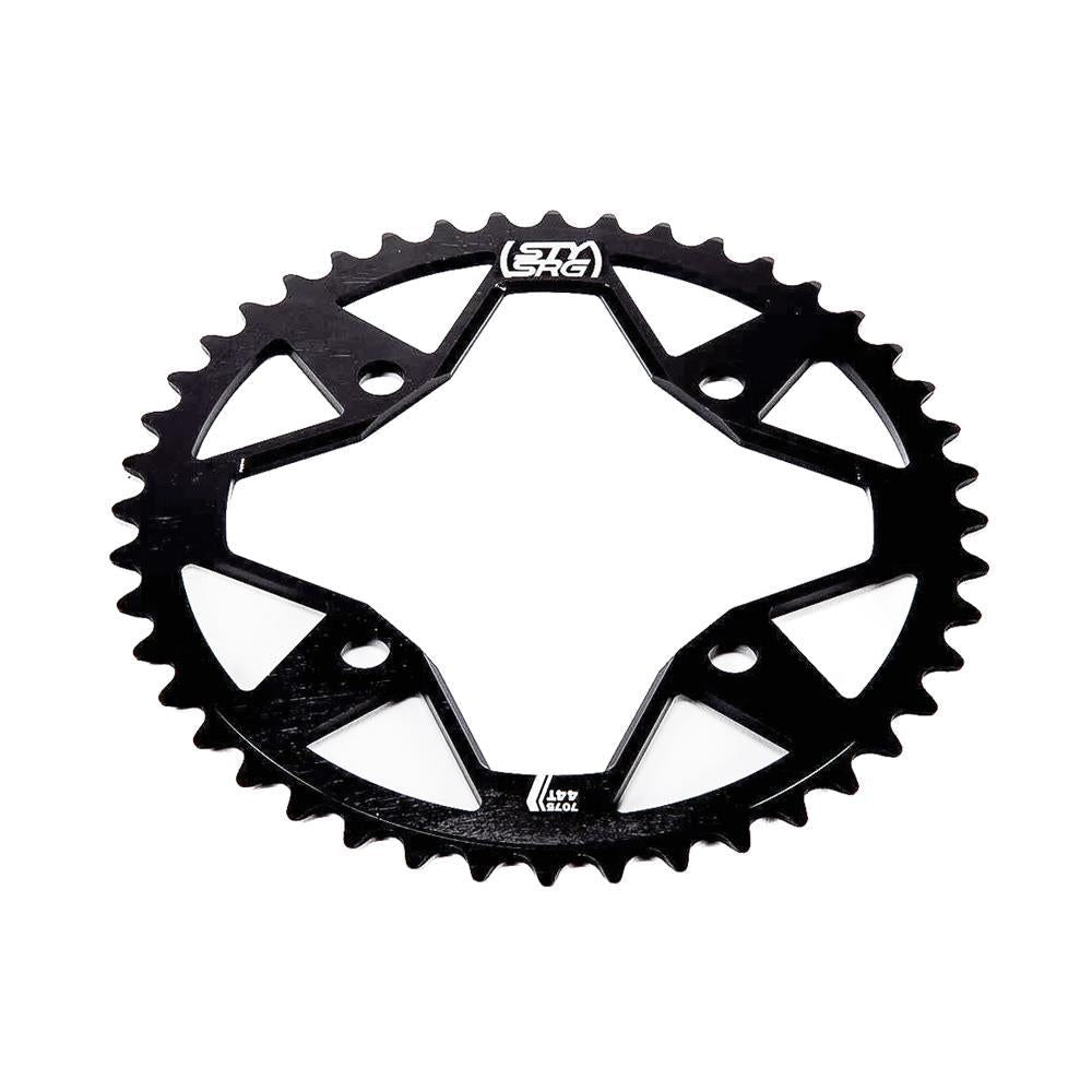 Stay Strong Zobrats 7075 CNC Alloy 5 Skrūvēm - Melns